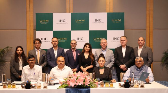 Garner Hotel Ahmedabad signature @ credit IHG