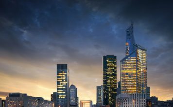 La Défense | Après le déclinisme post-Covid, l’heure de la recomposition économique ? Paris La Défense, coucher de soleil